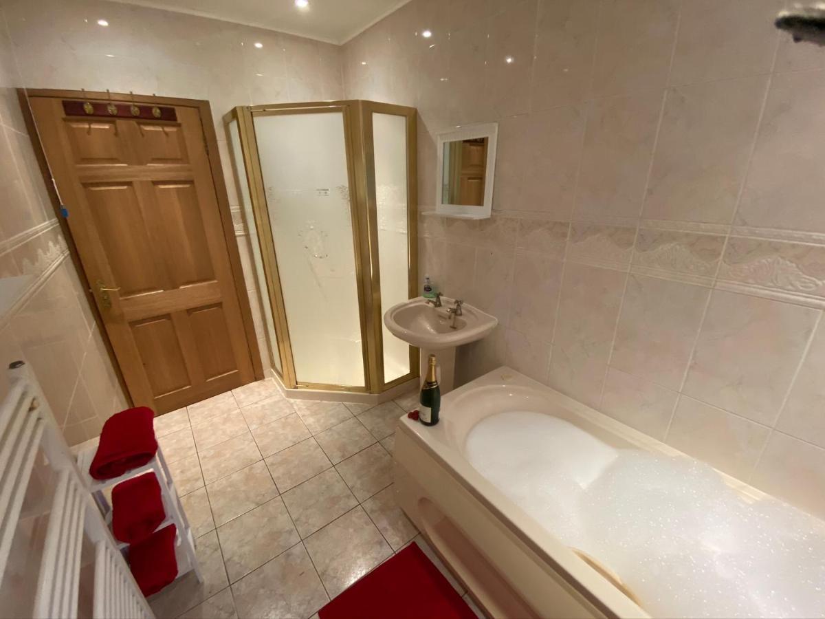 Tranquil Thornhill Cottage Retreat With Hot Tub Moniaive 외부 사진