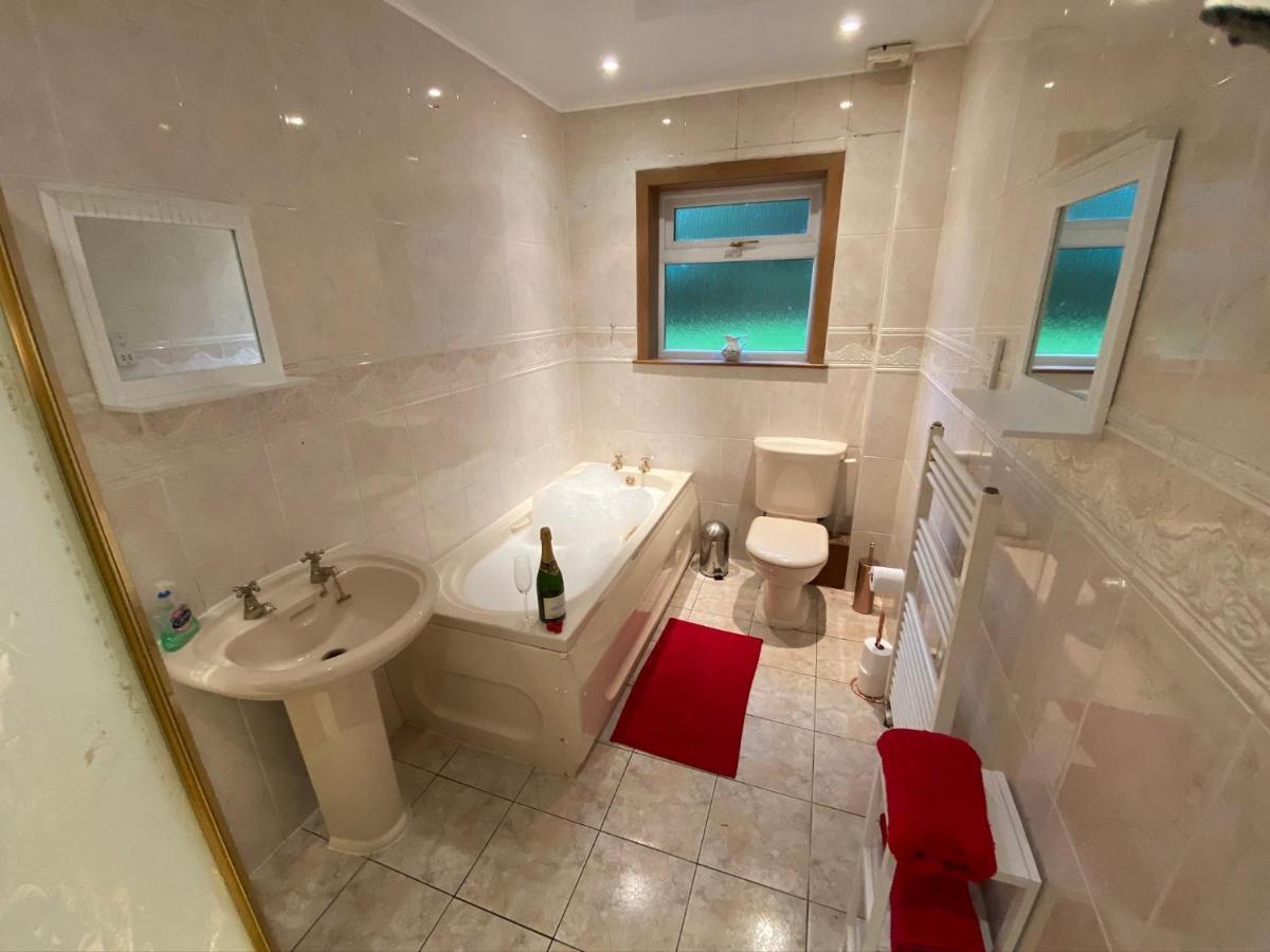 Tranquil Thornhill Cottage Retreat With Hot Tub Moniaive 외부 사진