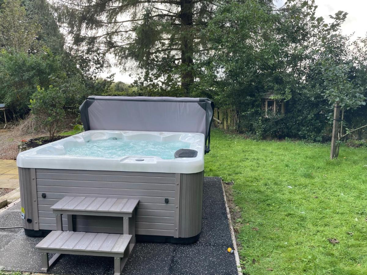 Tranquil Thornhill Cottage Retreat With Hot Tub Moniaive 외부 사진